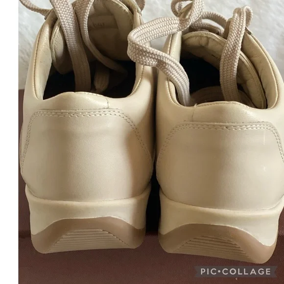 ✨Like New Louis Vuitton Sneaker Shoes - Picture 9 of 11